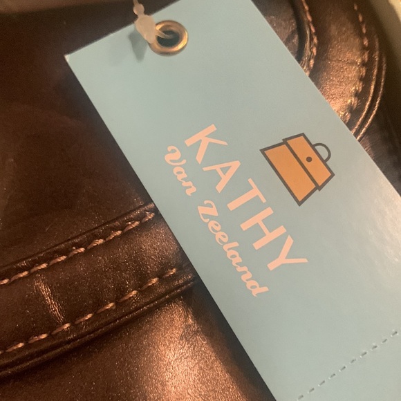 NWT Kathy Van Zeeland Convertible Clutch - Picture 6 of 13